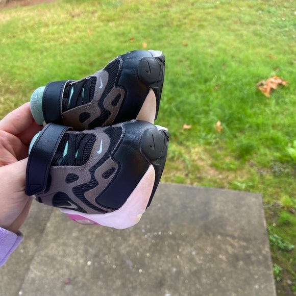 Toddler Nike - Picture 3 of 3